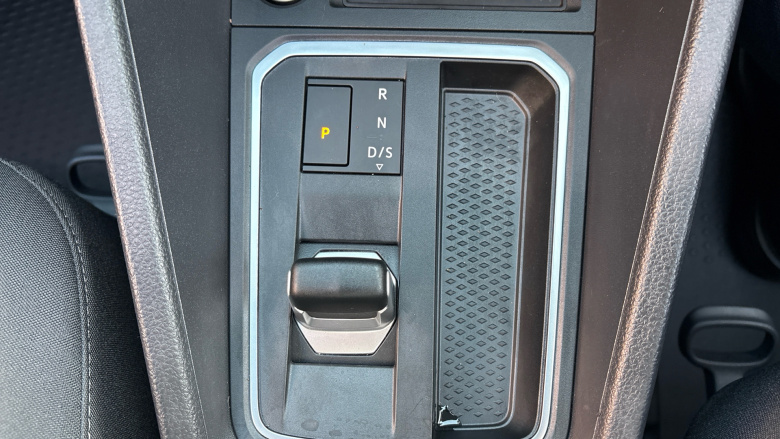 Ford Transit Connect 250 L2 Petrol 1.5 EcoBoost PHEV 150 Limited Van Auto